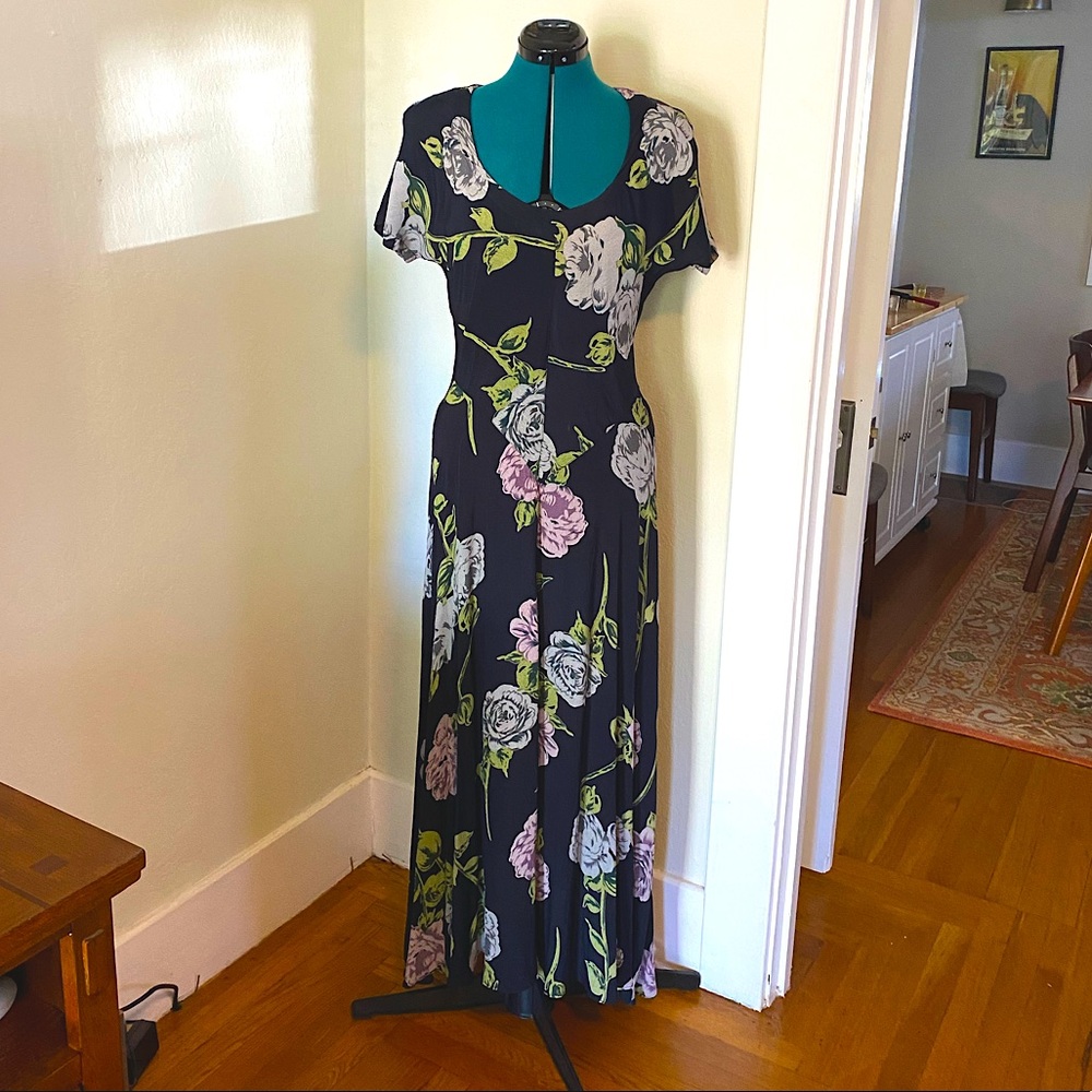 Starina Floral Maxi Dress
